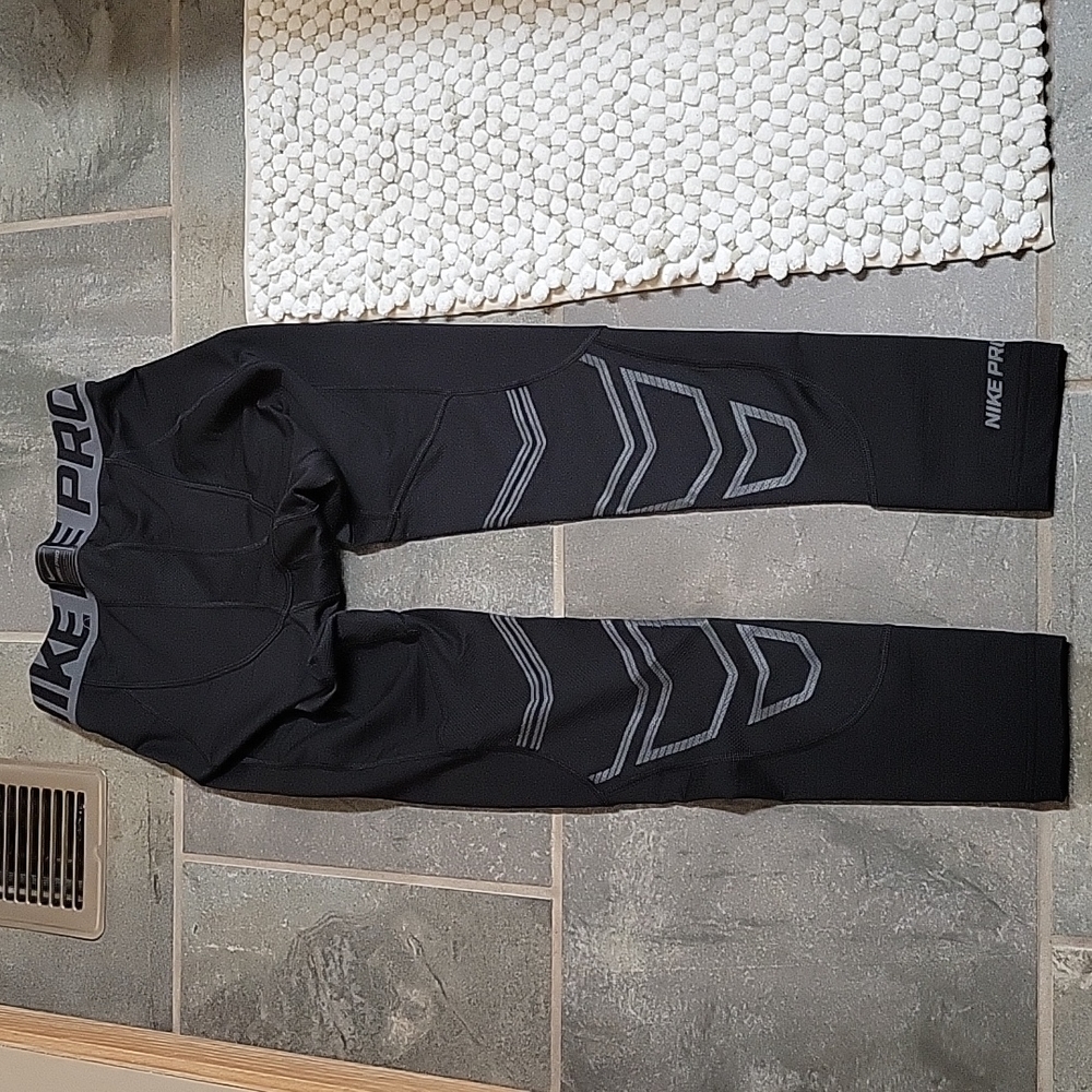 Nike Pro Training Leggings! View 2